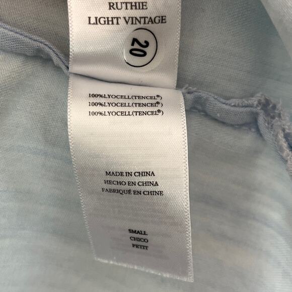 Rails Ruthie Shirt Women's Small Light Vintage Blue Tencel Button Down - Picture 8 of 8